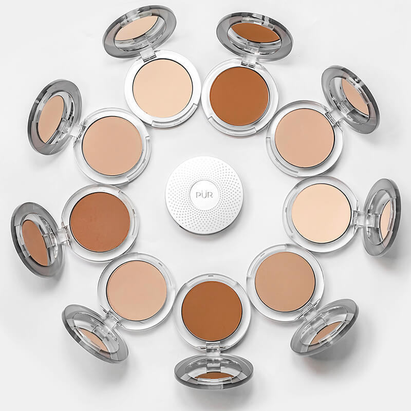 PÜR 4-in-1 Pressed Mineral Makeup Foundation-Puder mineralny z SPF 15 do makijażu