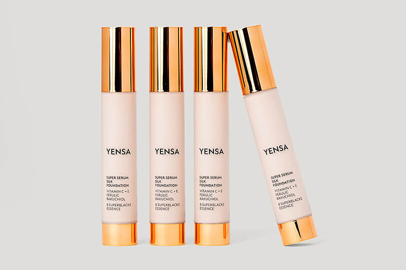 YENSA SUPER SERUM SILK FOUNDATION-Podkład do makijażu nawilżający z peptydami